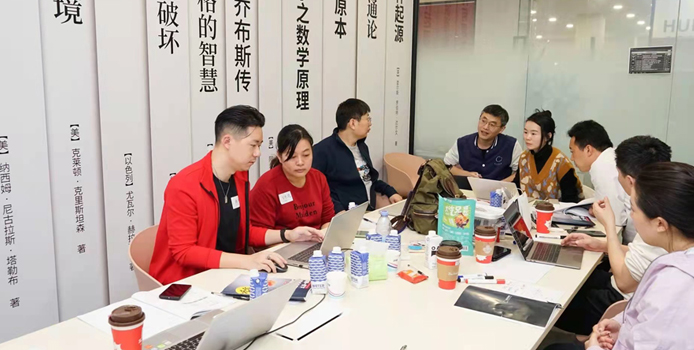 利和科技就像一个大家庭